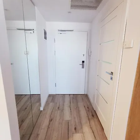 Rodzinne Deluxe, W Budynku Baltin Sarbinowo